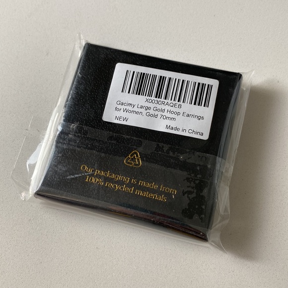 Gacimy large 14K plates gold hoop earrings - Picture 5 of 6